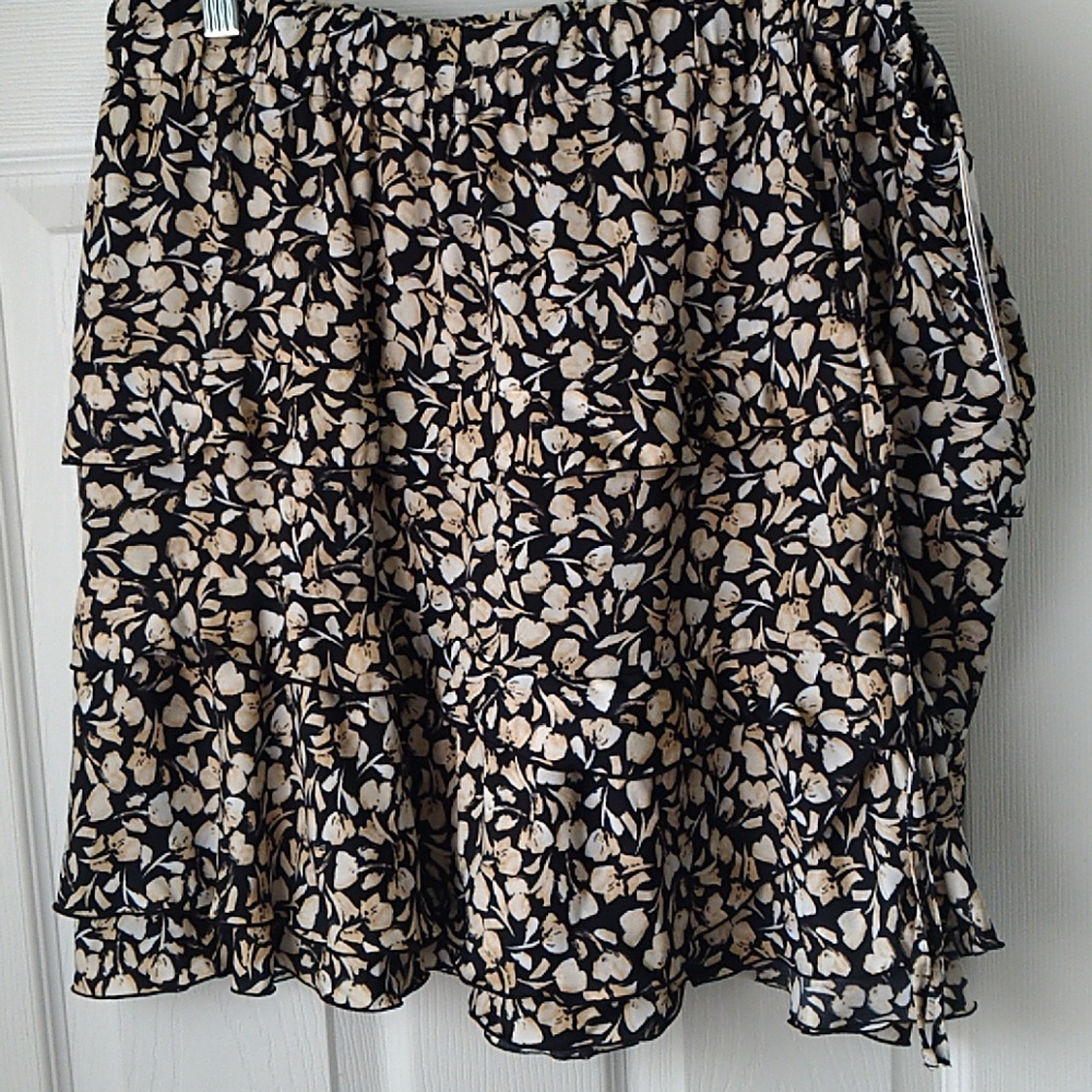 Who what where layered skirt